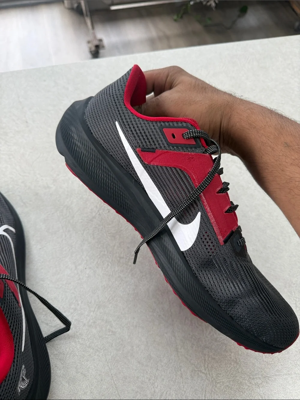 Men’s Nike Falcons Pegasus Shoes - Black & Red Lightweight Trainer size 13